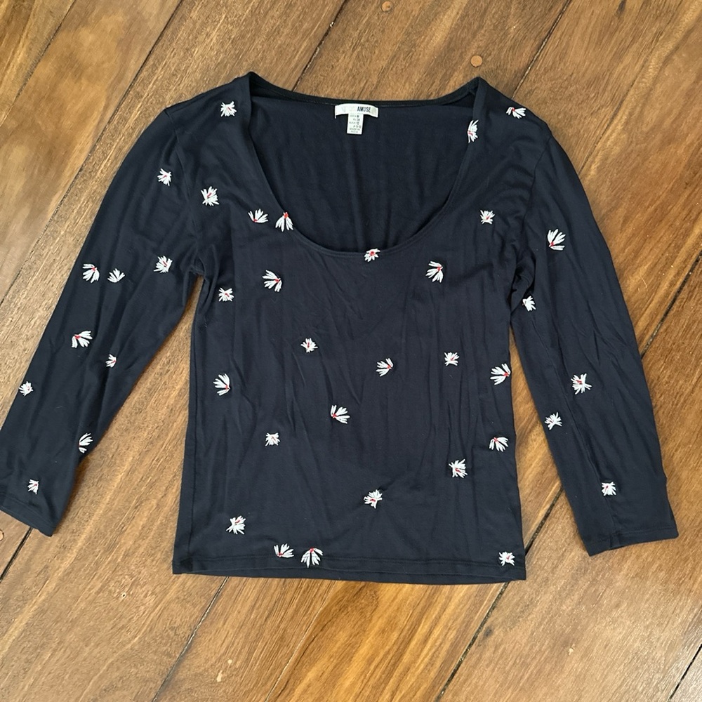 NWOT. Medium floral shirt.